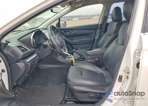 2017 Subaru Impreza Limited z USA, uszkodzony, nr VIN 4S3GKAT64H3623100